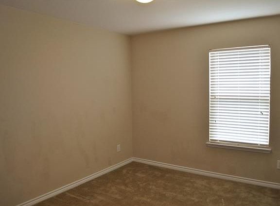 5th image of 626 Quail Hollow Dr