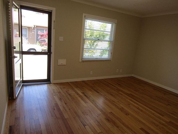2nd image of 1550 Lewis St APT B