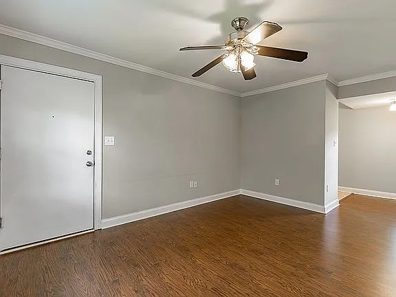 Euclid Apartments — Photo 2
