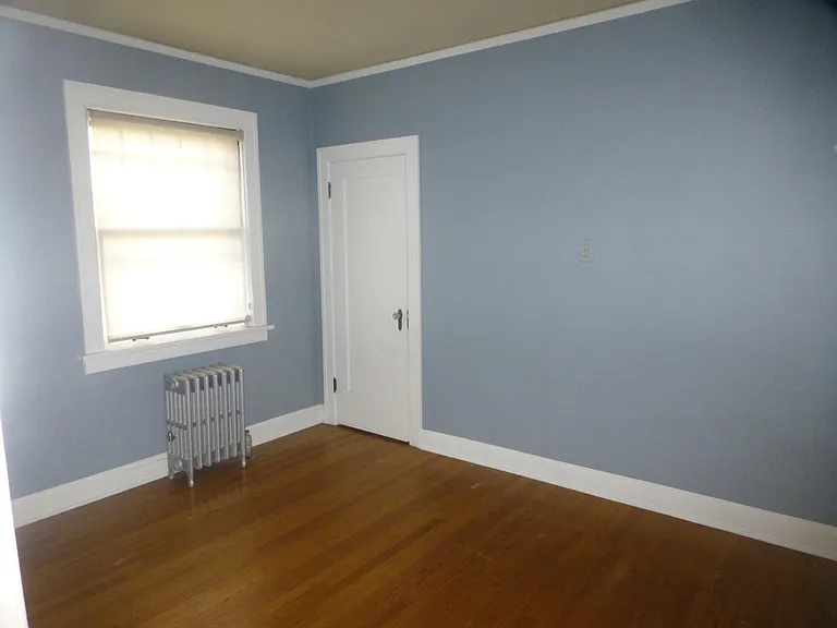 1371 Dahlia St — Photo 9