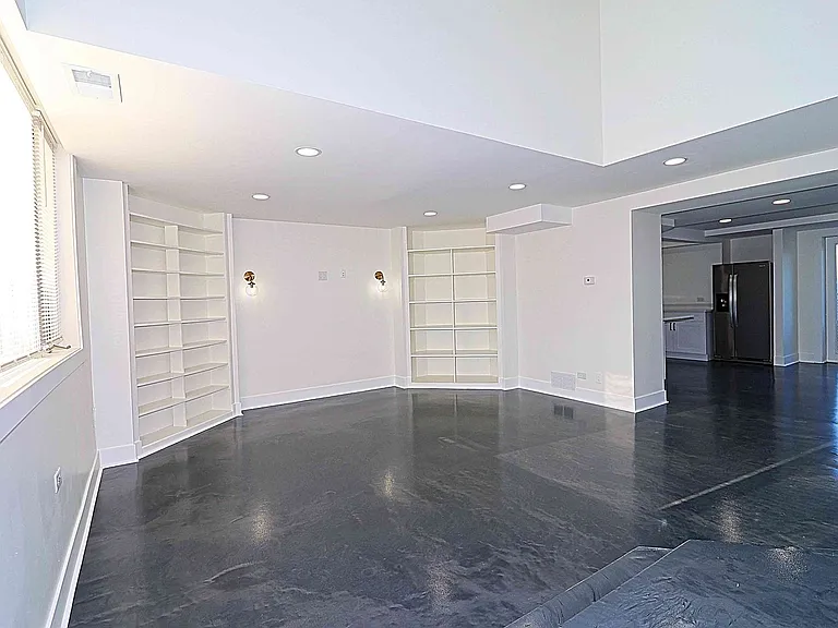 6337 Roosevelt Rd #408 — Photo 12