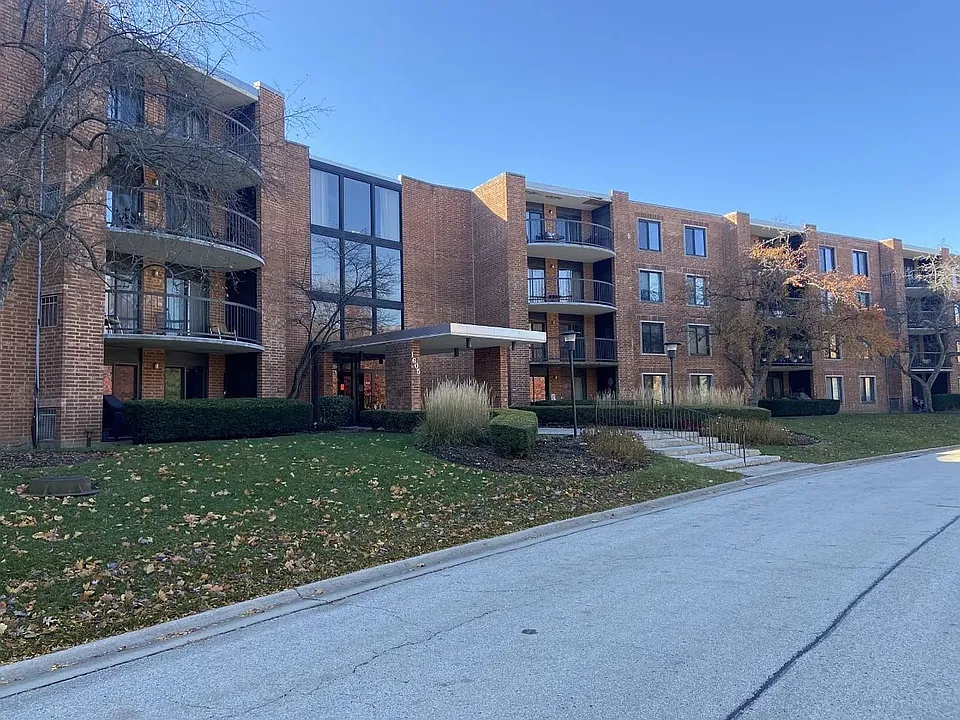 1605 E Central Rd #407A