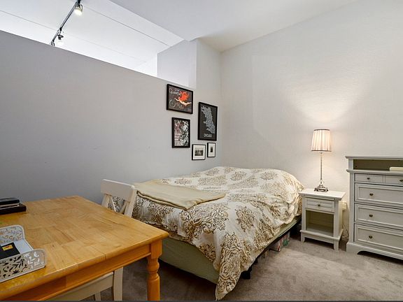 5th image of 630 N Franklin St APT 1117