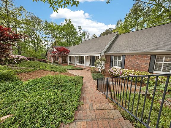 4th image of 105 N Rainsong Rd