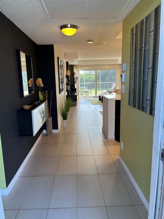 3100 N Palm Aire Drive #304, photo 6