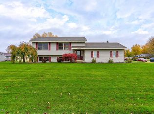 3243 Cornerstone Ln, Holland, MI 49424