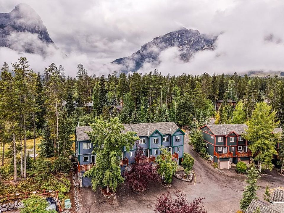 1st image of 1022 E Rundleview Dr #27