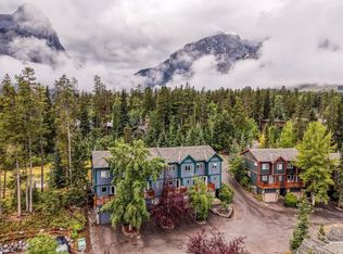 1022 E Rundleview Dr #27, Canmore, AB T1W 2P2