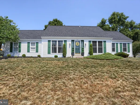 725 Rockford Dr, Harrisburg, PA 17112