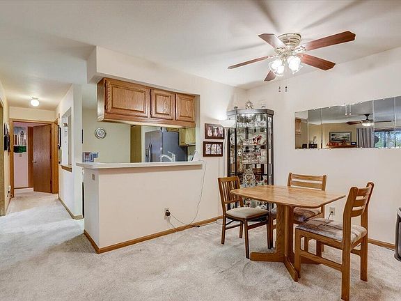 4th image of 374 Park Hill Dr Unit A