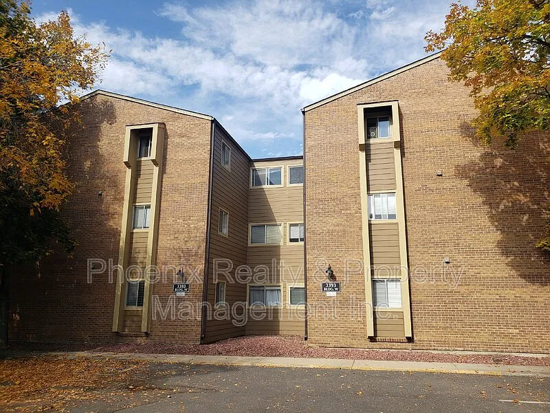 3393 Madison Ave #W328