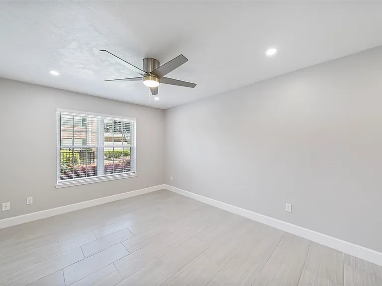 845 Augusta Dr #45 — Photo 4