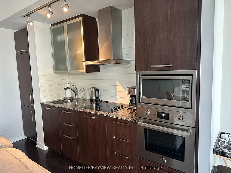 14 York St #2701 — Photo 6