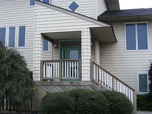 3rd image of 301 Oyster Ln
