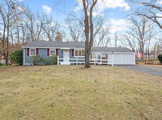 45 Wyndwood Rd, Farmington, CT 06032