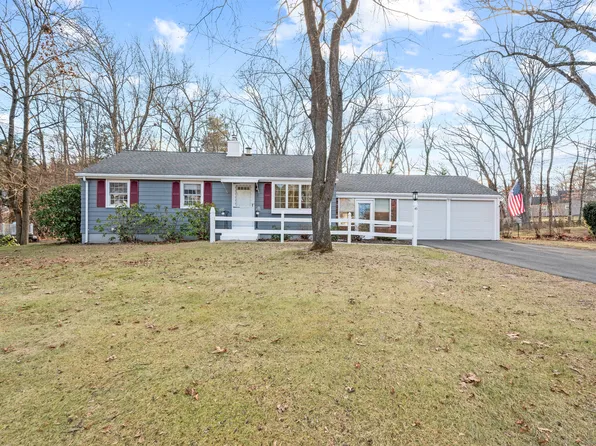 45 Wyndwood Road, Farmington, CT 06032