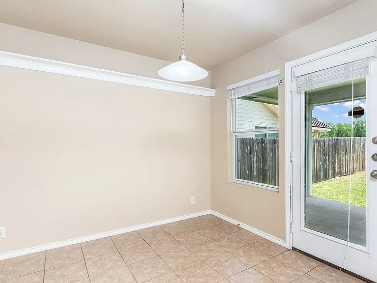 7538 Elegante Way — Photo 7