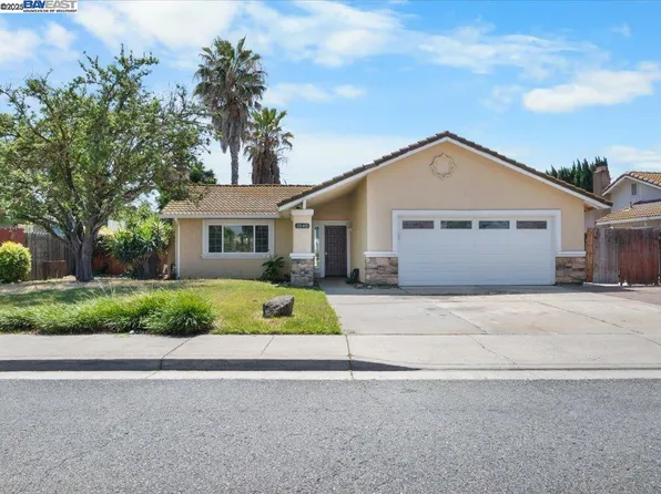 1540 W Kavanagh Ave, Tracy, CA 95376