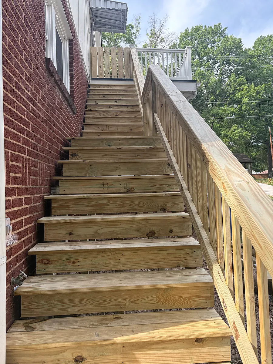 Building Photo - 639 E Iredell Ave #2