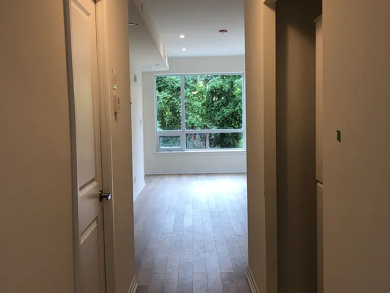 650 Atwater Ave #38 — Photo 3