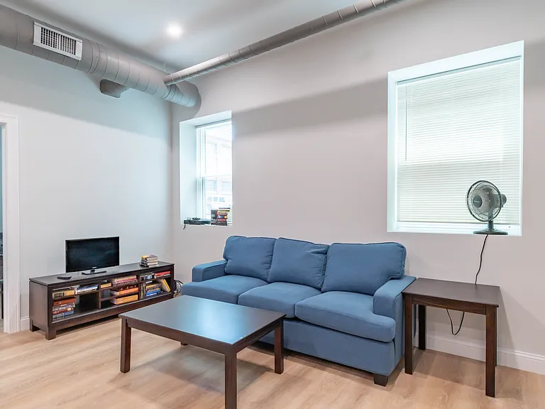 146 Main St #109 — Photo 6