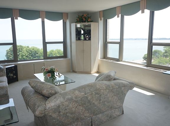 5th image of 1550 N Lake Shore Dr APT 8B