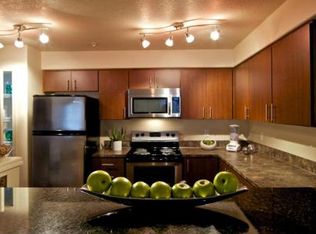 18541 NW Heritage Pkwy UNIT 201, Hillsboro, OR 97006
