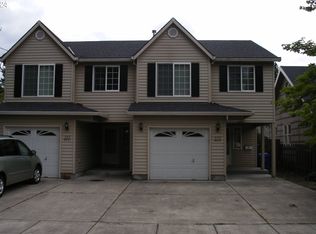 220 W Hereford St, Gladstone, OR