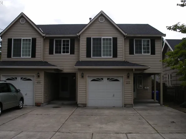 220 W Hereford St, Gladstone, OR 97027