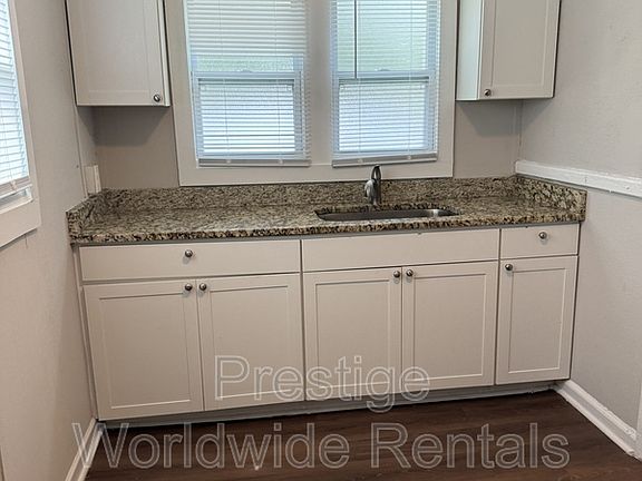 2nd image of 1048 Brooks Rd