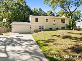 15844 Obrien Ct, Grand Haven, MI 49417