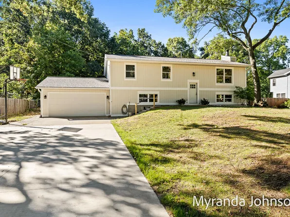15844 Obrien Ct, Grand Haven, MI 49417