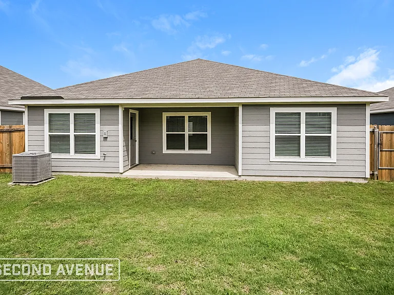 1325 Woodwinds Dr — Photo 22