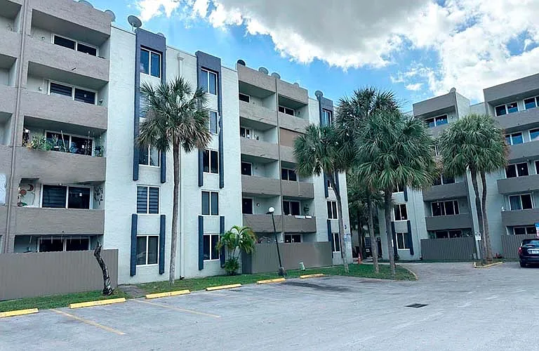 10000 NW 80th Ct #1-2456 — Photo 1