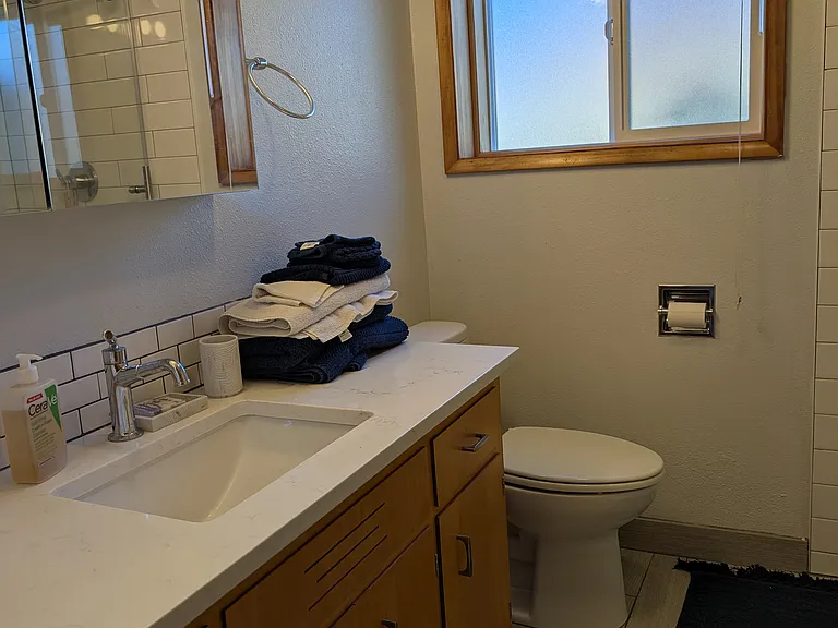 6001 NW Cherry St — Photo 10