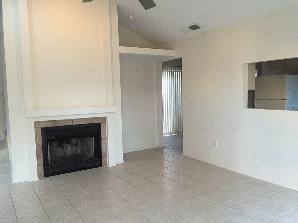 1st image of 344 Bartlett Dr APT D