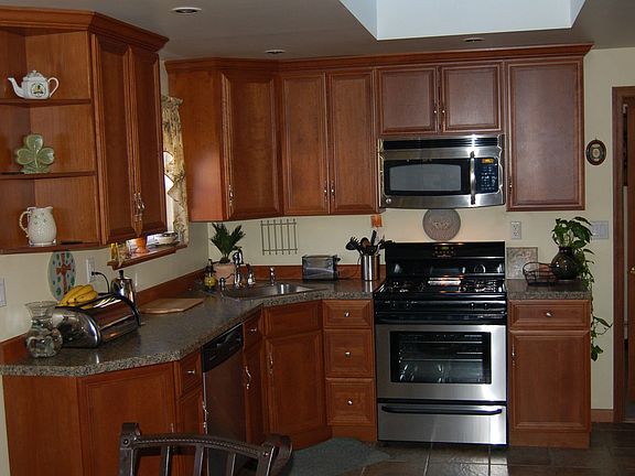 STAINLESS STEEL APPLIANCES