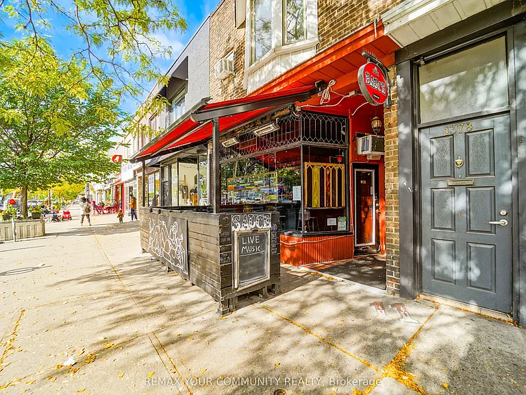1378 Danforth Ave S #1 — Photo 6