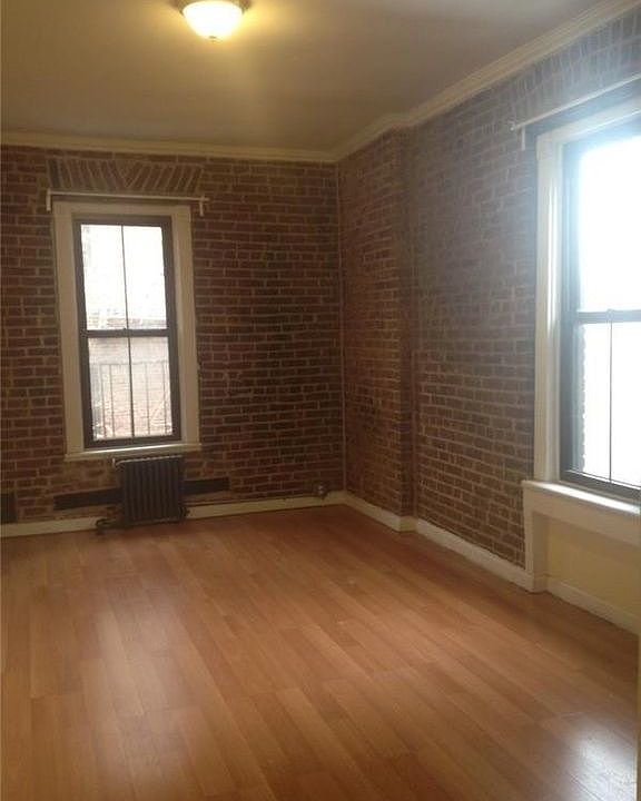 2nd image of 71 Pineapple St #Btw2