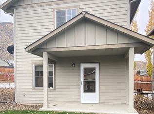 2129 Roper Ln, Wenatchee, WA 98801