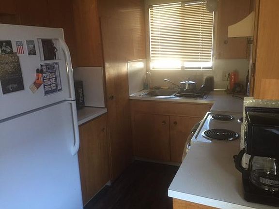 4th image of 614 S Blaine St APT 3