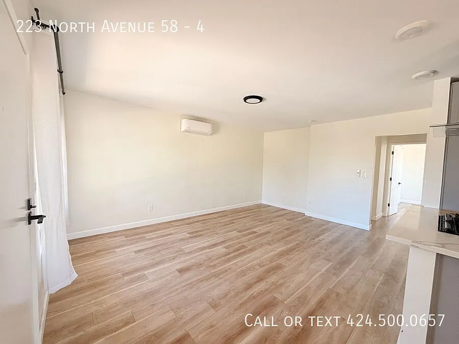 Modern 2BR/1BA in Highland Park Metro Across the Street — Photo 4