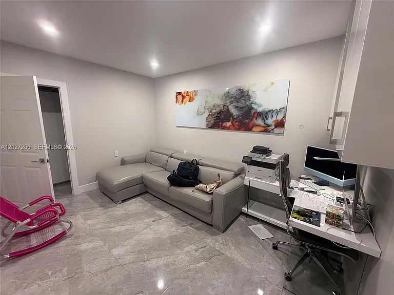 9721 SW 162nd Ct — Photo 5