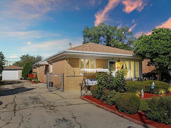 3rd image of 8156 S Mayfield Ave