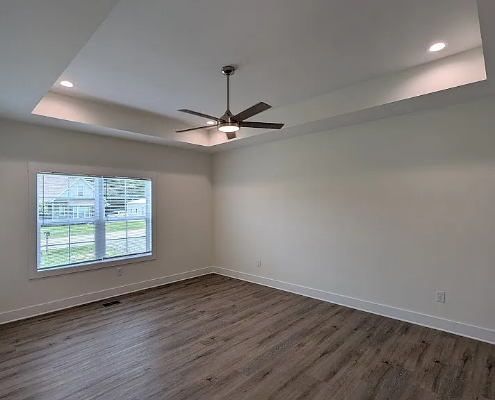 121 Coley Ct — Photo 6