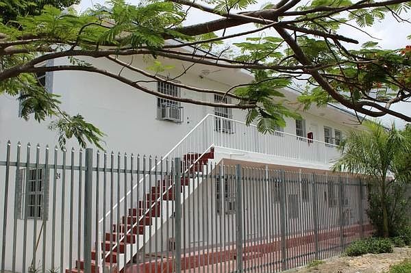 1st image of 524 NW 22nd St APT 1