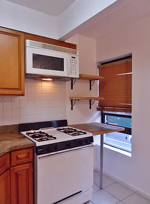 Rented by Sunrise Real Estate | media 31