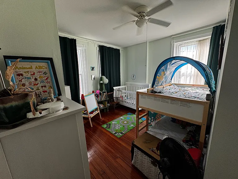 426 Tasker St — Photo 47