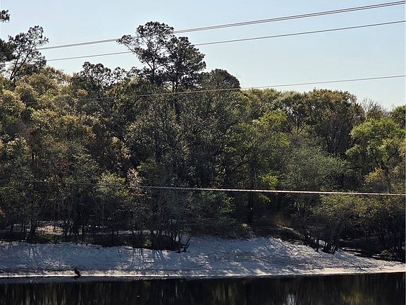 2nd image of 82 High Way