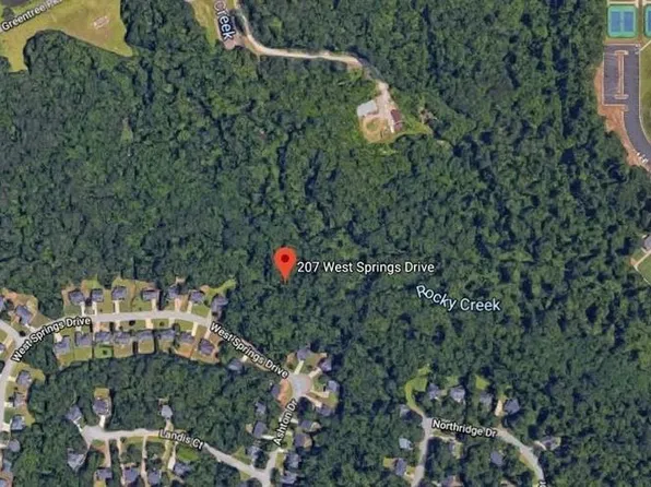 207 W Springs Dr, Macon, GA 31220